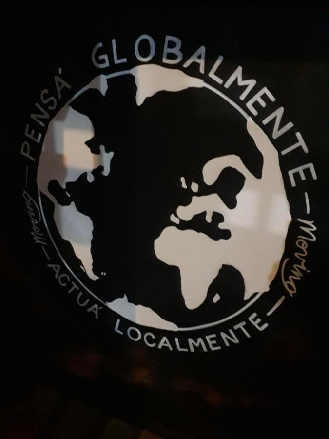 Moving Hostel Travel Bar Сан-Карлос-де-Барилоче Экстерьер фото
