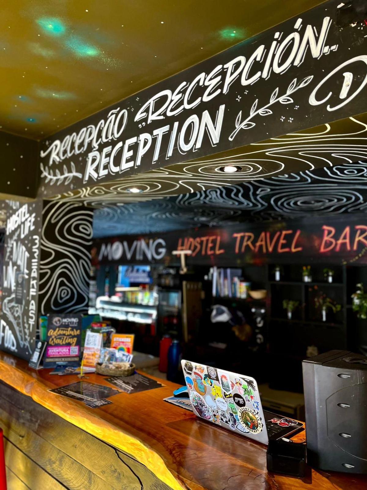 Moving Hostel Travel Bar Сан-Карлос-де-Барилоче Экстерьер фото