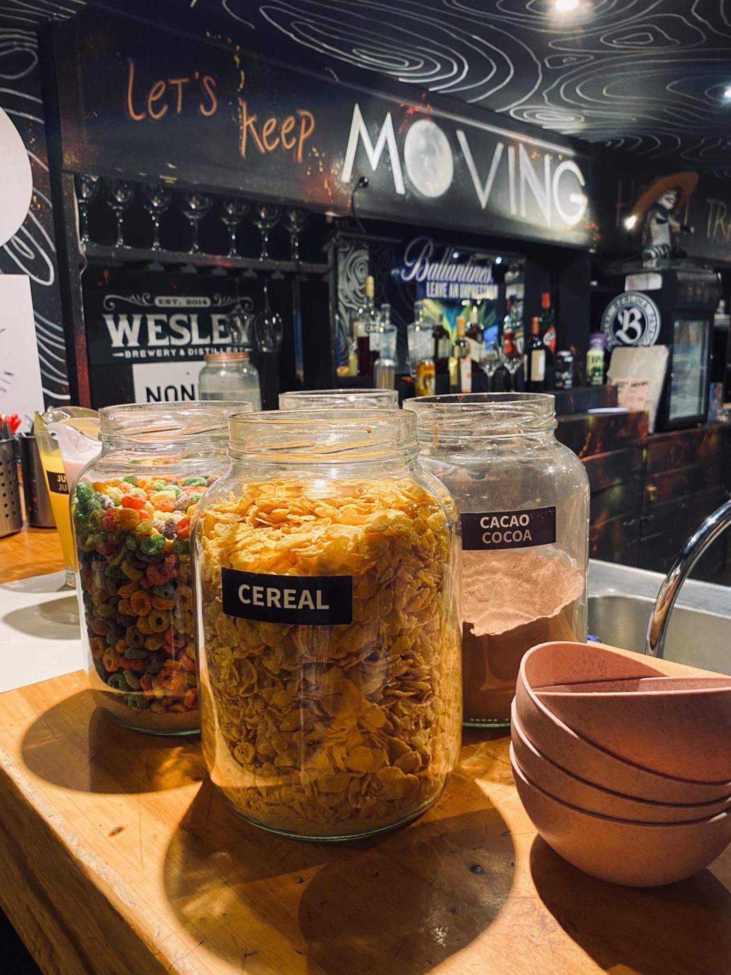 Moving Hostel Travel Bar Сан-Карлос-де-Барилоче Экстерьер фото